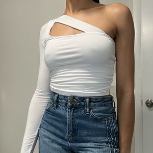 White crop top